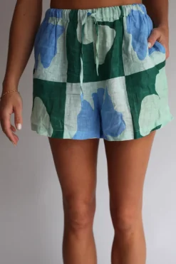 Zulu & Zephyr Hibiscus Linen Short New