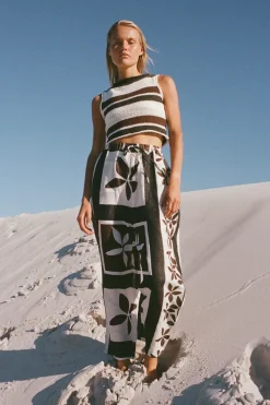 Zulu & Zephyr Sarong Flower Linen Pant Fashion